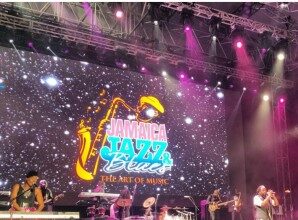 MORGAN HERITAGE PROVES TO BE A MUSICAL RAINBOW AMID THE RAIN